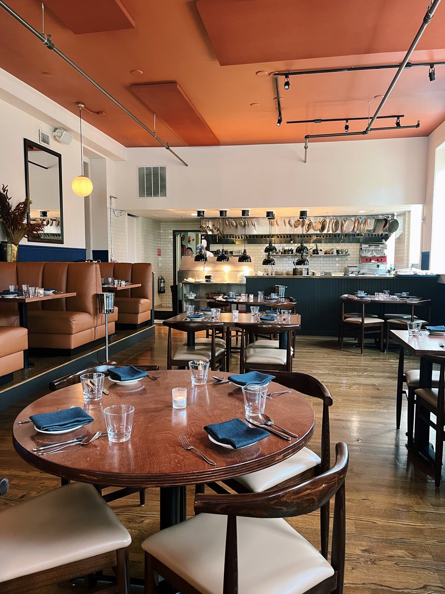 maindining1